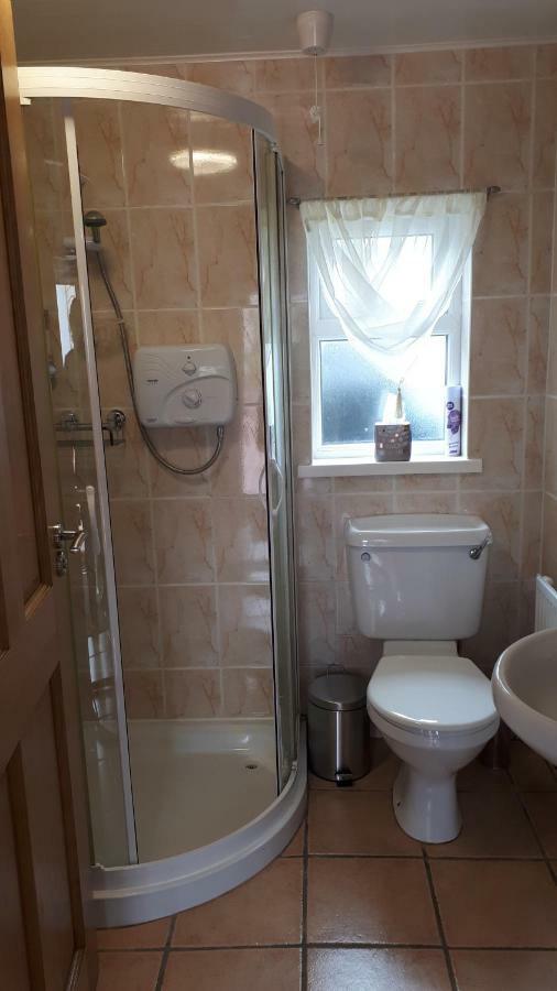 Suzies Self Catering Belmont Apartment Belmont  ภายนอก รูปภาพ