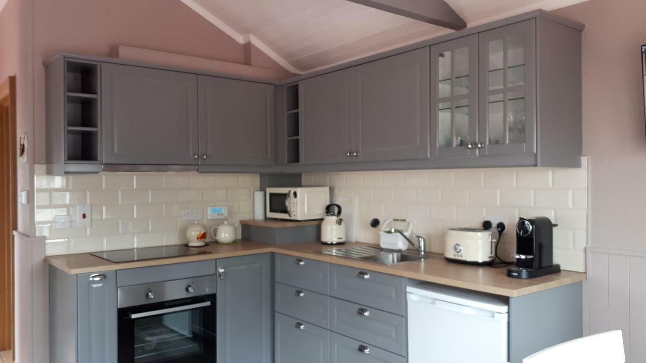 Suzies Self Catering Belmont Apartment Belmont  ภายนอก รูปภาพ